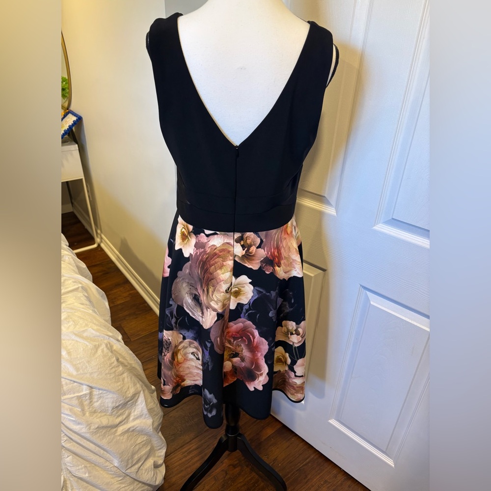 Joseph Ribkoff Floral Fit & Flare Dress Size 12 Black Sleeveless V Neck - Picture 6 of 8